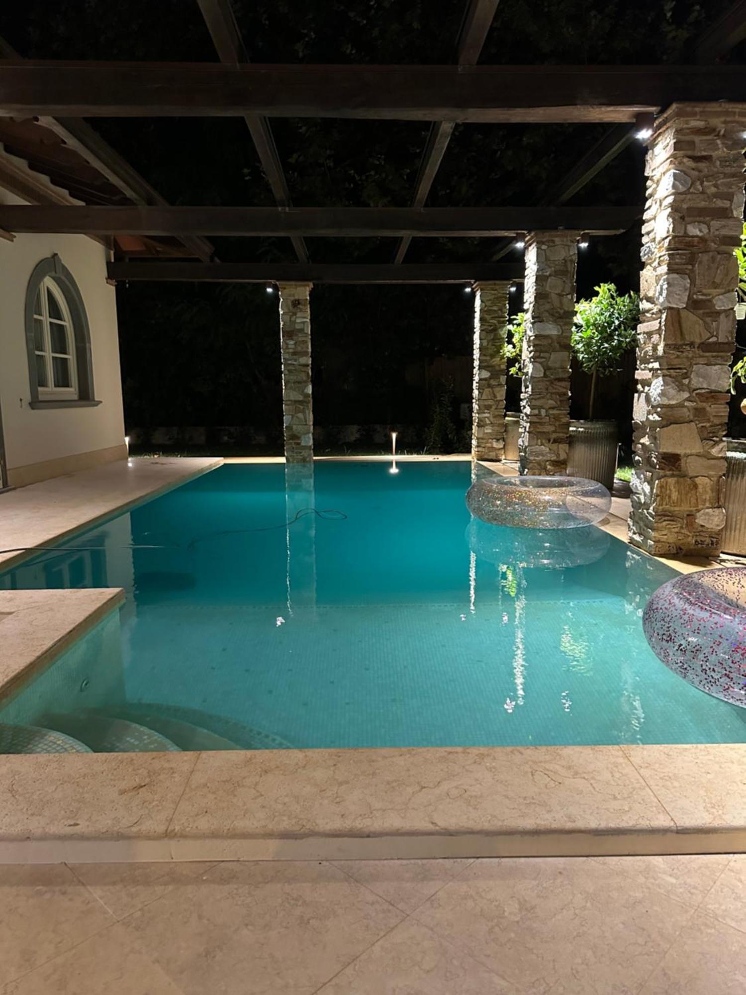 Luxury-Villa Luca มารินา ดิ เปียตราซันตา ภายนอก รูปภาพ